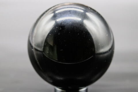 高品質チベット産モリオン53mm丸玉【最高品質・光沢・激レア】