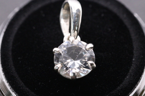 極上宝石1.0ct！超高波動ロシア産フェナカイト・シルバーペンダント鑑別書付き【最高品質・超透明・超光沢・超激レア】