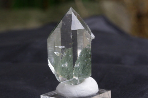 極上！インド・マニハール産水晶122【最高品質・透明・光沢・クローライト・レインボー・激レア】