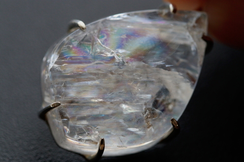 大粒ぷっくりレインボー　ロシア産ナトロライト　シルバーペンダント 8.7g