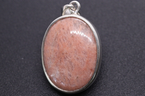 キラキラピンク！ロシア産ベロモライト・ムーンストーン・シルバーペンダント【最高品質・高波動・光沢・激レア】