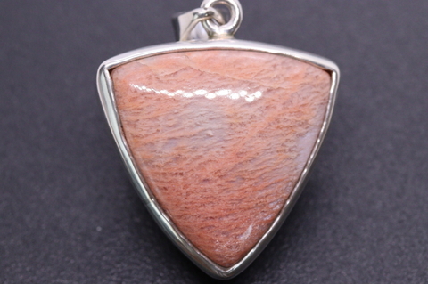 キラキラピンク！ロシア産ベロモライト・ムーンストーン・シルバーペンダント【最高品質・高波動・光沢・激レア】