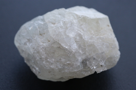 極上！まるごとホワイトフェナカイト245ct！超高波動ロシア産フェナカイト原石【最高品質・超透明・超光沢・レインボー・超激レア】