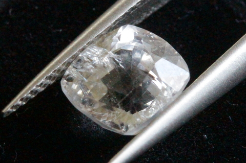 極上1.98ct！超高波動ロシア産フェナカイト鑑別書付き【最高品質・超透明・超光沢・超激レア】