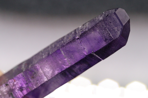 濃厚ディープパープル！ファントム！高波動ブランドバーグ産アメジスト12.6g【最高品質・透明・光沢・超激レア】
