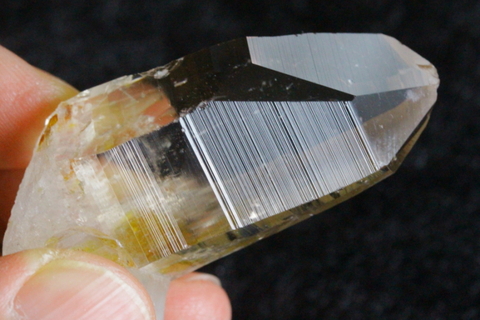 極上！高波動！超透明ウラル産レムリアン・スモーキークォーツ【最高品質・高波動・超透明・光沢・レインボー・超激レア】