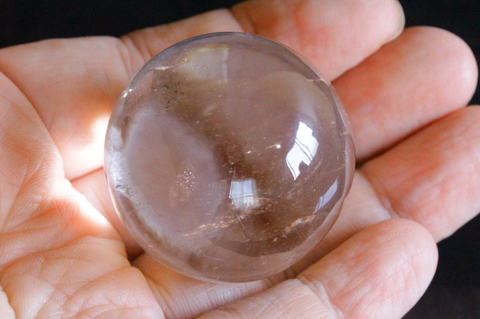 激レア！高品質ガネーシュヒマール水晶丸玉【高品質・透明・光沢・激レア】 