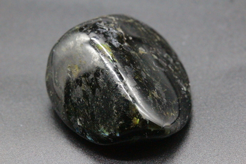 極上！高波動グリーンランド産ヌーマイト・パームストーンB【高品質・高波動・光沢・超激レア】