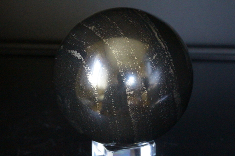激レア！ロシア産ブラックパイライト63mm丸玉【最高品質・光沢・激レア】