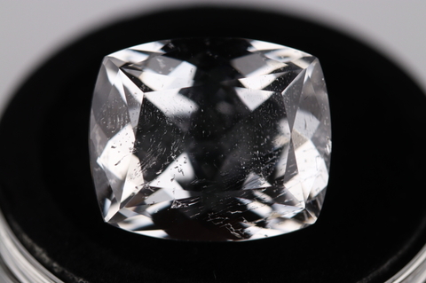 完全透明！超ビッグサイズ17.7ct！最高波動ロシア産フェナカイト・ルース【最高品質・透明・光沢・超超激レア】