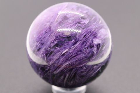 シルキーな紫色！ロシア産チャロアイト丸玉40mm【最高品質・光沢・超激レア】