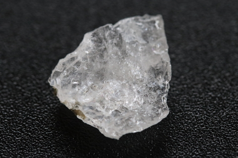 極上ギラギラ！超透明7.5ct！丸ごとフェナカイト！超高波動ロシア産フェナカイト原石【最高品質・超透明・超光沢・レインボー・超激レア】