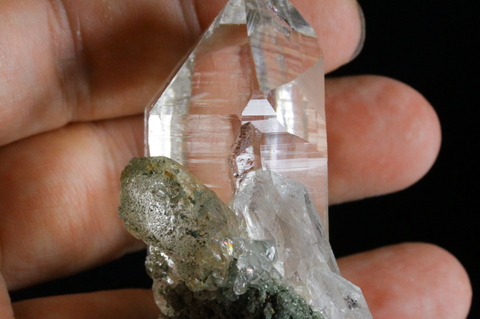 超透明！最高品質インドマニハール産ルチル＆クローライト水晶【最高品質・超透明・超光沢・ルチル・クローライト・レコードキーパー・レインボー・激レア】
