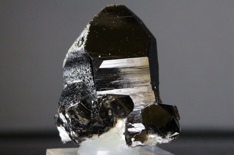 極上光沢！高波動チベット産モリオン原石38mm【最高品質・超光沢・激レア】