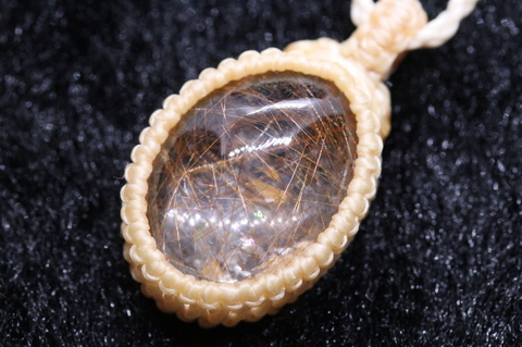 超透明16.5ct！マニハール産ゴールドルチル・マクラメペンダント【最高品質・超透明・超光沢・超激レア】