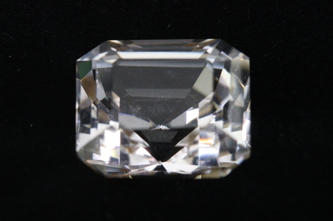 究極！完全超透明8.7ct！高千穂産天岩戸水晶ルース【最高品質・超透明・超光沢・超超激レア】