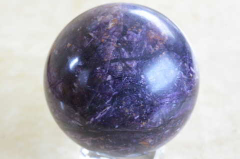 激レア！バイオレットパープル高品質フローライト丸玉【高品質・光沢・激レア】