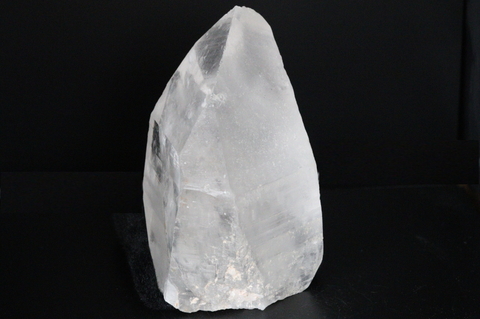 超ビッグサイズ1651g！レコードキーパー＆レインボー！高波動ウラル産レムリアン水晶【最高品質・高波動・透明・光沢・レコードキーパー・レインボー・超超激レア】