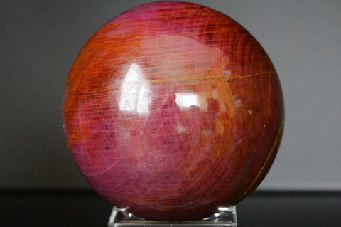 極上！超ビッグサイズ！インド産ルビー68mm丸玉【最高品質・光沢・激レア】