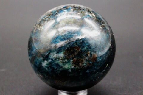 激レア！ロシア産ガーネット・イン・カイヤナイト46mm丸玉【高品質・光沢・激レア】