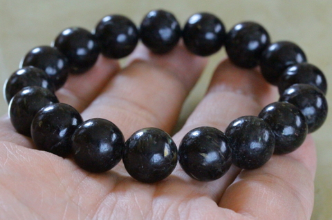 極上！高波動グリーンランド産ヌーマイト・ブレスレット12mm玉【最高品質・高波動・光沢・超激レア】