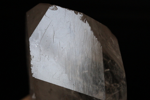 レコードキーパー＆セルフヒールド＆レインボー！高波動ウラル産レムリアン水晶239.2g【最高品質・高波動・超透明・超光沢・レインボー・超激レア】