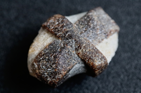 ソウルメイトの石！ロシア産スタウロライト（十字石）【最高品質・激レア】