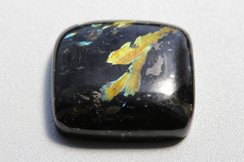 極上究極！ギラギラ！ブルー＆ゴールド！高波動グリーンランド産ヌーマイト・ルース29.9ct【最高品質・高波動・光沢・超激レア】