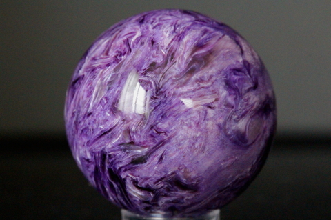 極上！シルキー紫色！ロシア産チャロアイト35mm丸玉【最高品質・光沢・超激レア】
