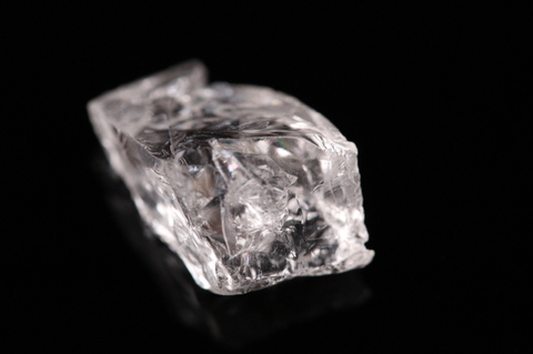 まるごと超透明4.2ct！超高波動ロシア産フェナカイト原石【最高品質・透明・光沢・超激レア】