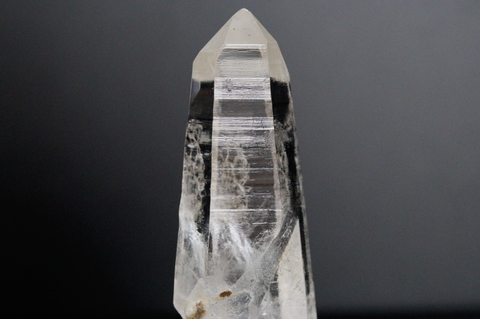 極上秘蔵品！ビッグサイズ！高千穂産天岩戸水晶44mm【最高品質・超透明・超光沢・超激レア】