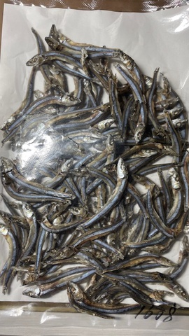 蜂の子。オオスズメ蜂。冷凍餌 真空パック500㌘✕2個 合計1kg 蜂の子。オオスズメ蜂。冷凍餌 真空パック500㌘✕2個 合計1kg