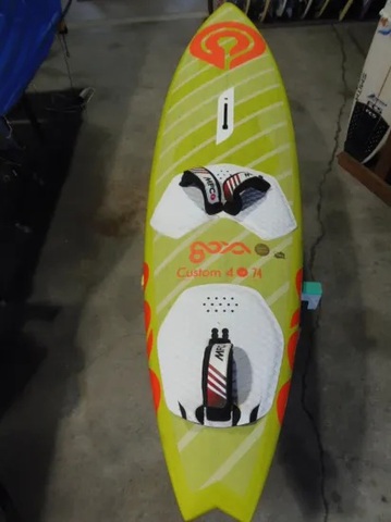 23' GOYA CUSTOM 4 Pro 74L