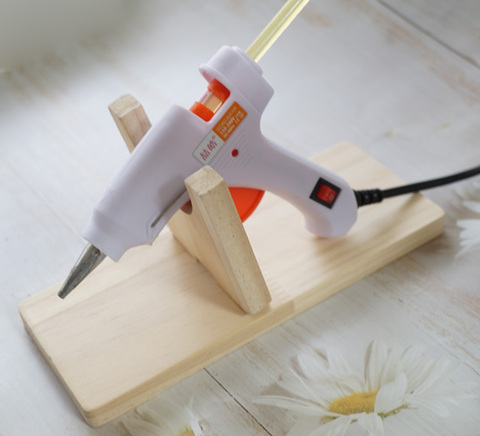 木製グルーガンスタンド