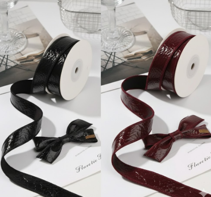 光沢フェイクレザーリボン　2.5cm/90cm