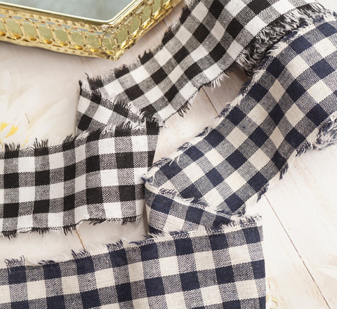 フリンジ仕上げのギンガムチェックリネンリボン　4cm/90cm