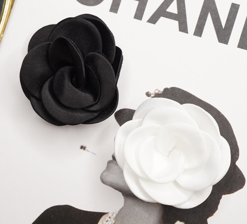 サテンカメリア　5.5cm