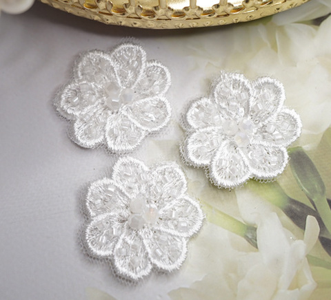 ビーズフラワーモチーフレース