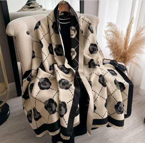 カシミアタッチ格子大人カメリア柄大判ストール　