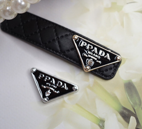 樹脂製トライアングルパーツ