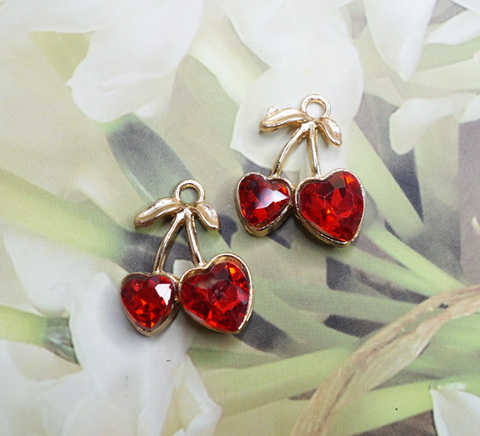 ゴールド台ハートストーンチェリーチャーム