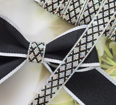 アイロン接着ブラック×オーロラ格子ストーンテープ/幅1.5cm　40cm