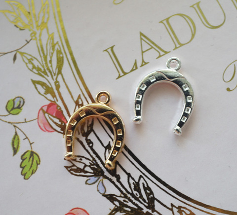 ラッキーホースシューチャーム　2個