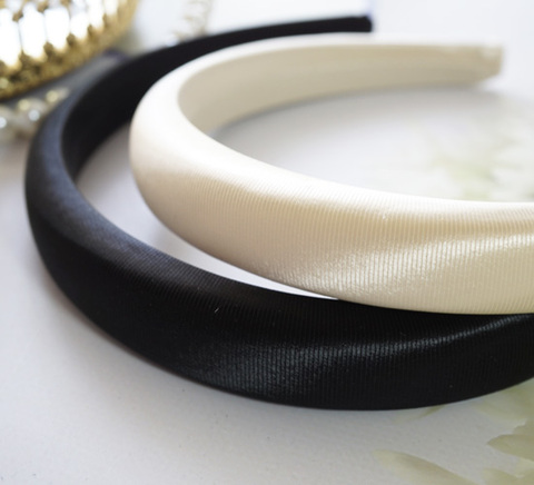 ボリュームクッションサテン光沢カチューシャ　2cm幅