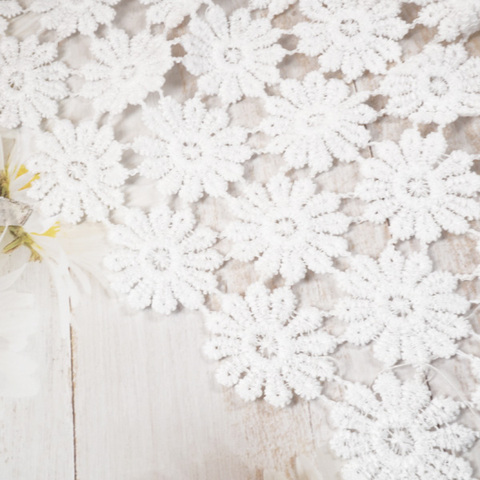 デイジー刺繍ケミカルレースファブリック　60×40cm