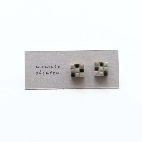 tile　：　momose shouten.
