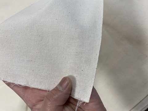 しっかり張りのあるシーチング　補強布にも90センチのお値段です