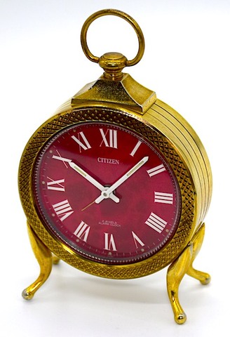 CITIZEN　猫足付小型目覚時計　昭和40年代【008】