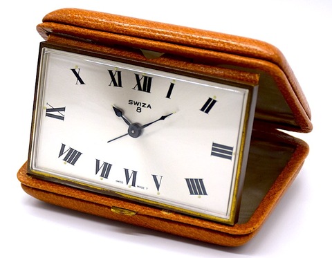 SWIZA（スイス） トラベルクロック　1960年代頃【008】