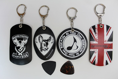 PICK STOCK KEY-HOLDER【RISK×MODERN PIRATES】